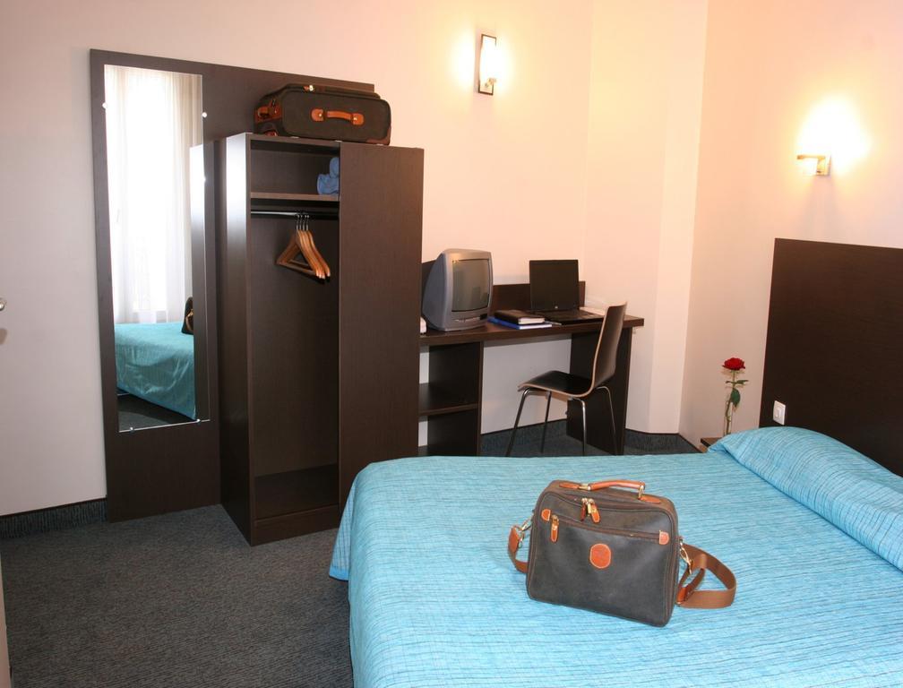 פריז Hotel Amarys Simart חדר תמונה