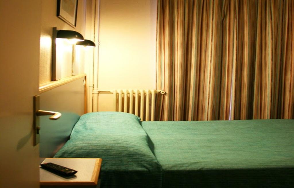 פריז Hotel Amarys Simart חדר תמונה