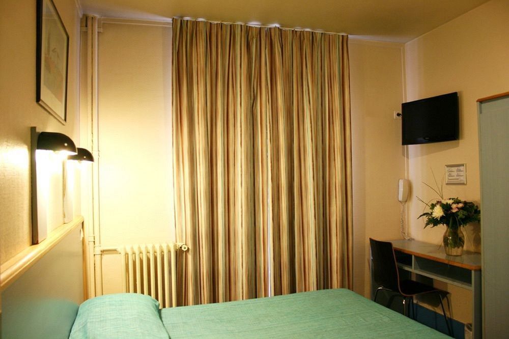 פריז Hotel Amarys Simart מראה חיצוני תמונה